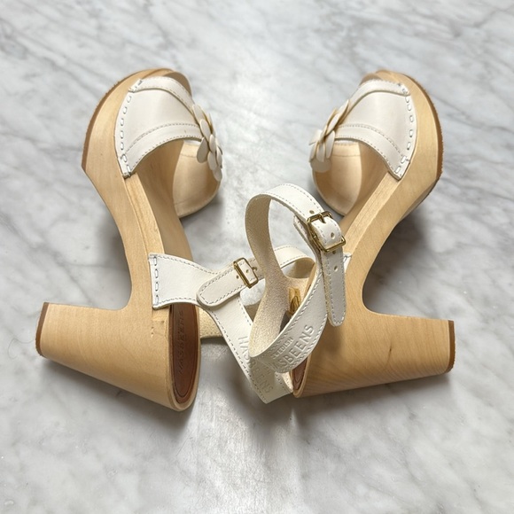 Anthropologie | Swedish Hasbeens White Flower Leather Clog Sandal Size 39 - Picture 9 of 15